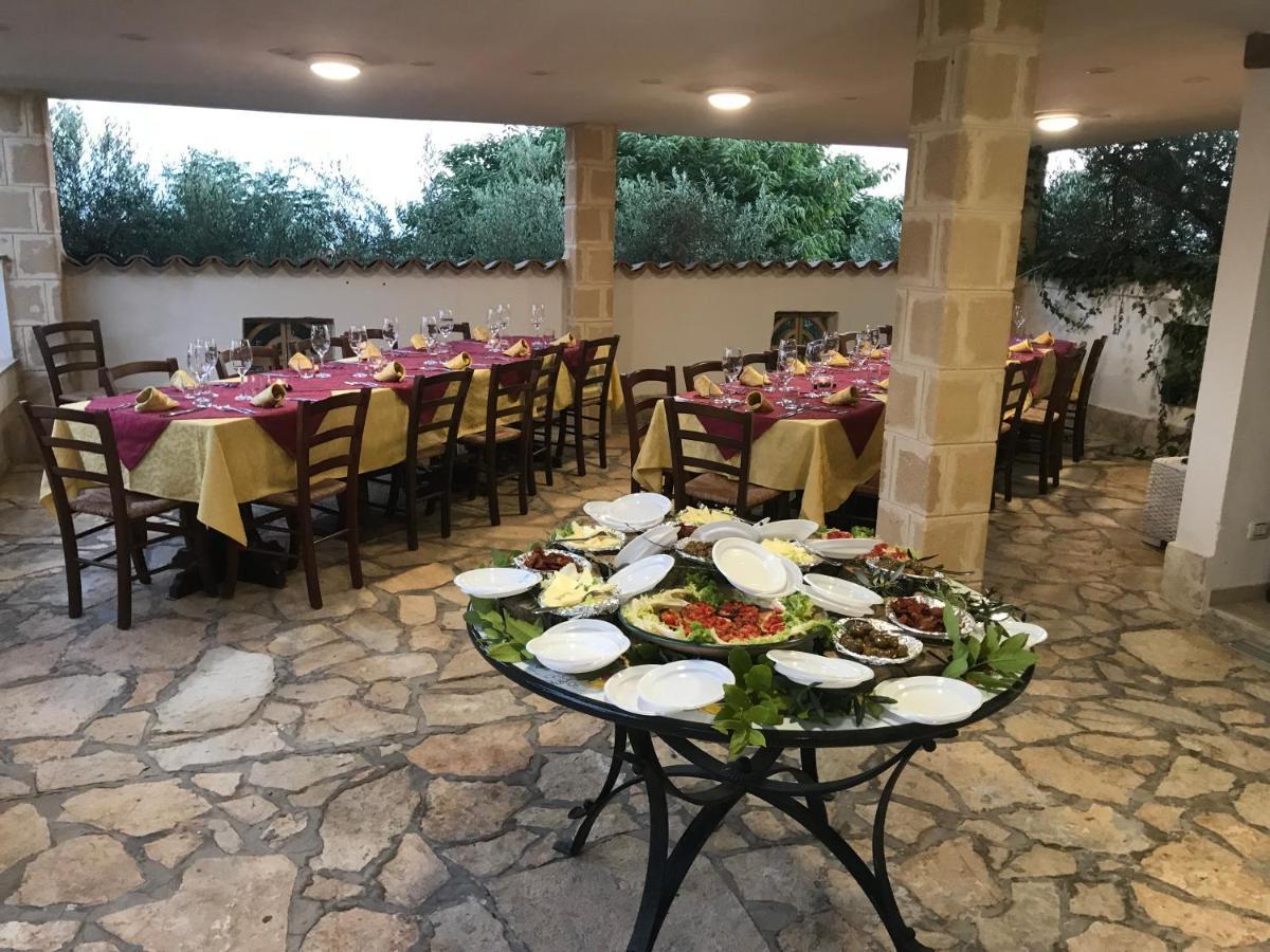 Villa Ceni - Appartamenti Con Camere, Cucina, Wc E Terrazza Sul Mare In Villa Con Piscina, Giardino E Parcheggio Marinella di Selinunte Dış mekan fotoğraf