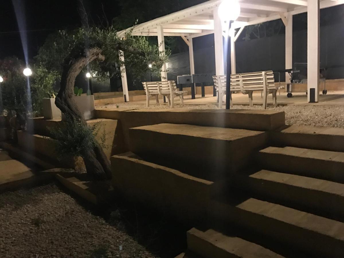 Villa Ceni - Appartamenti Con Camere, Cucina, Wc E Terrazza Sul Mare In Villa Con Piscina, Giardino E Parcheggio Marinella di Selinunte Dış mekan fotoğraf