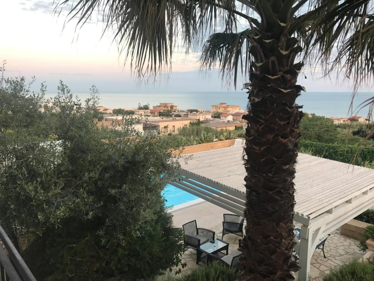 Villa Ceni - Appartamenti Con Camere, Cucina, Wc E Terrazza Sul Mare In Villa Con Piscina, Giardino E Parcheggio Marinella di Selinunte Dış mekan fotoğraf