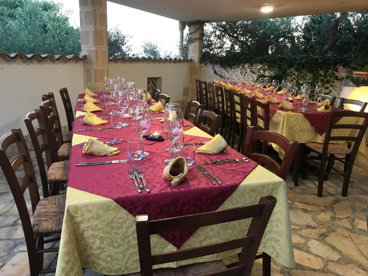 Villa Ceni - Appartamenti Con Camere, Cucina, Wc E Terrazza Sul Mare In Villa Con Piscina, Giardino E Parcheggio Marinella di Selinunte Dış mekan fotoğraf