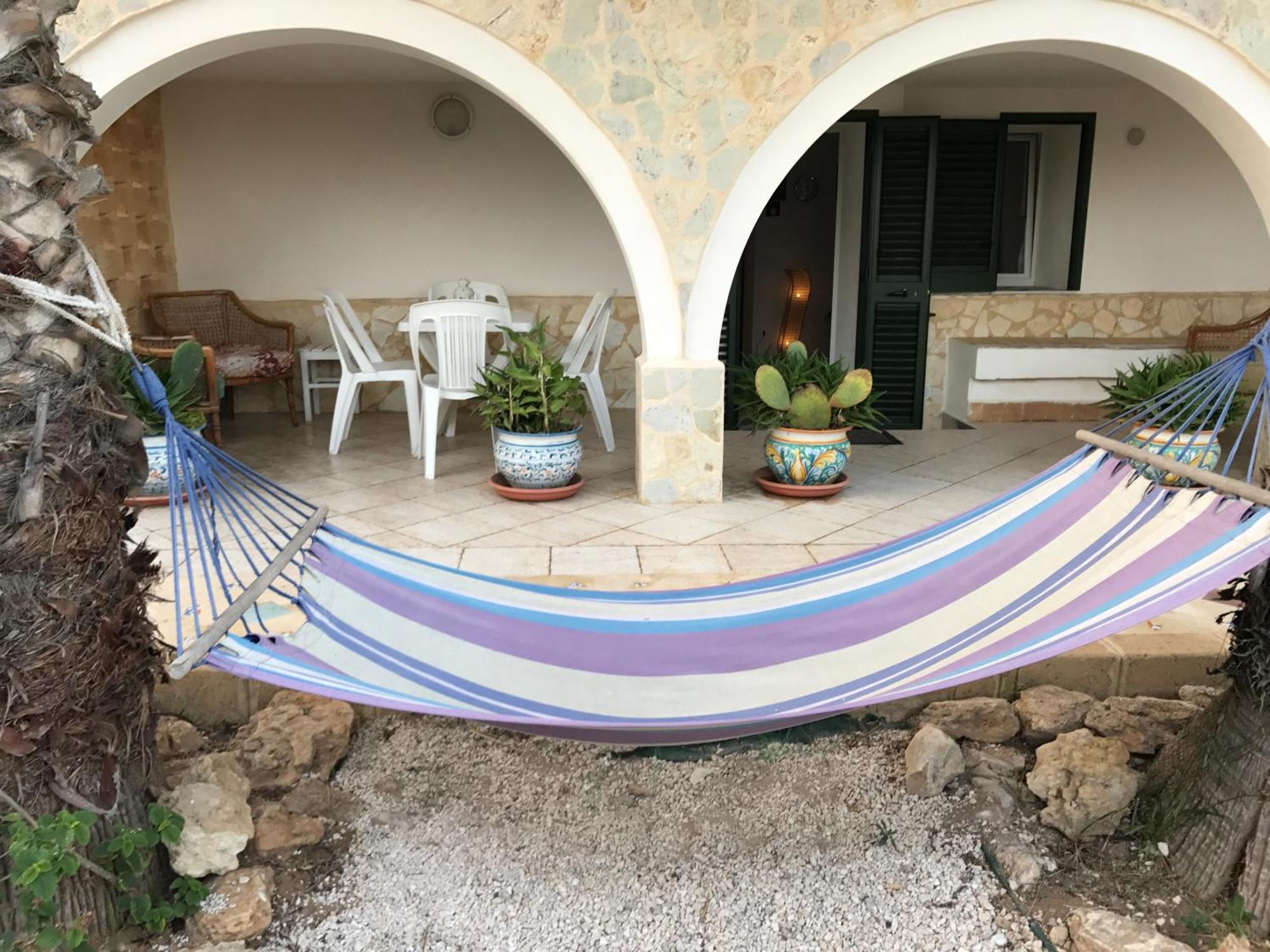 Villa Ceni - Appartamenti Con Camere, Cucina, Wc E Terrazza Sul Mare In Villa Con Piscina, Giardino E Parcheggio Marinella di Selinunte Dış mekan fotoğraf