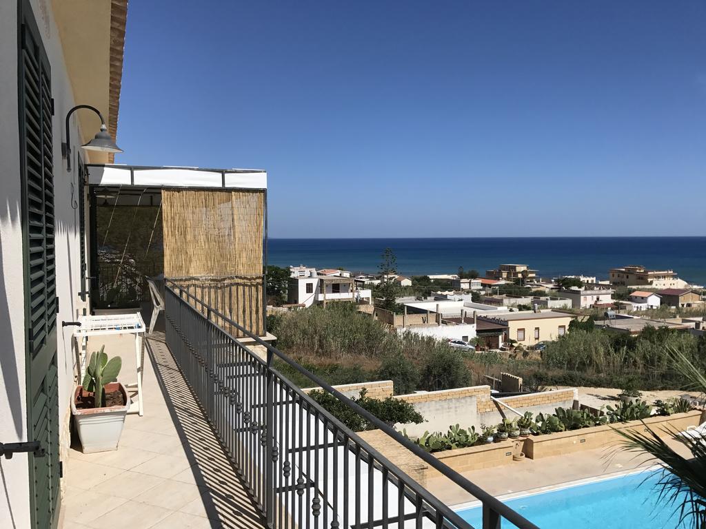 Villa Ceni - Appartamenti Con Camere, Cucina, Wc E Terrazza Sul Mare In Villa Con Piscina, Giardino E Parcheggio Marinella di Selinunte Dış mekan fotoğraf