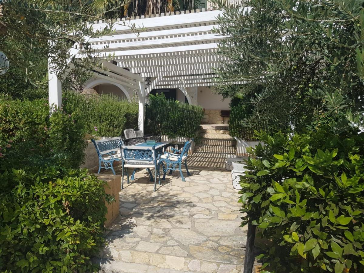 Villa Ceni - Appartamenti Con Camere, Cucina, Wc E Terrazza Sul Mare In Villa Con Piscina, Giardino E Parcheggio Marinella di Selinunte Dış mekan fotoğraf