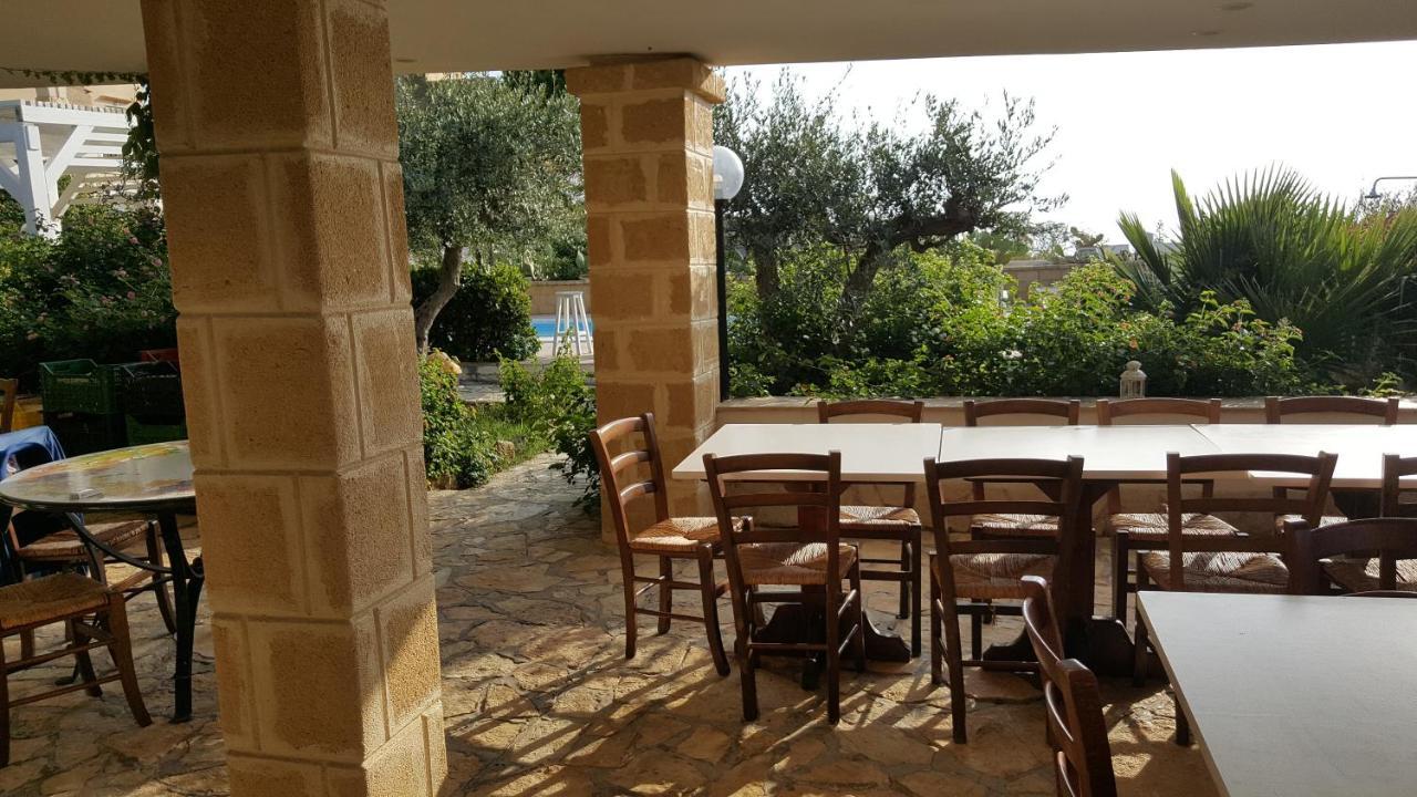 Villa Ceni - Appartamenti Con Camere, Cucina, Wc E Terrazza Sul Mare In Villa Con Piscina, Giardino E Parcheggio Marinella di Selinunte Dış mekan fotoğraf